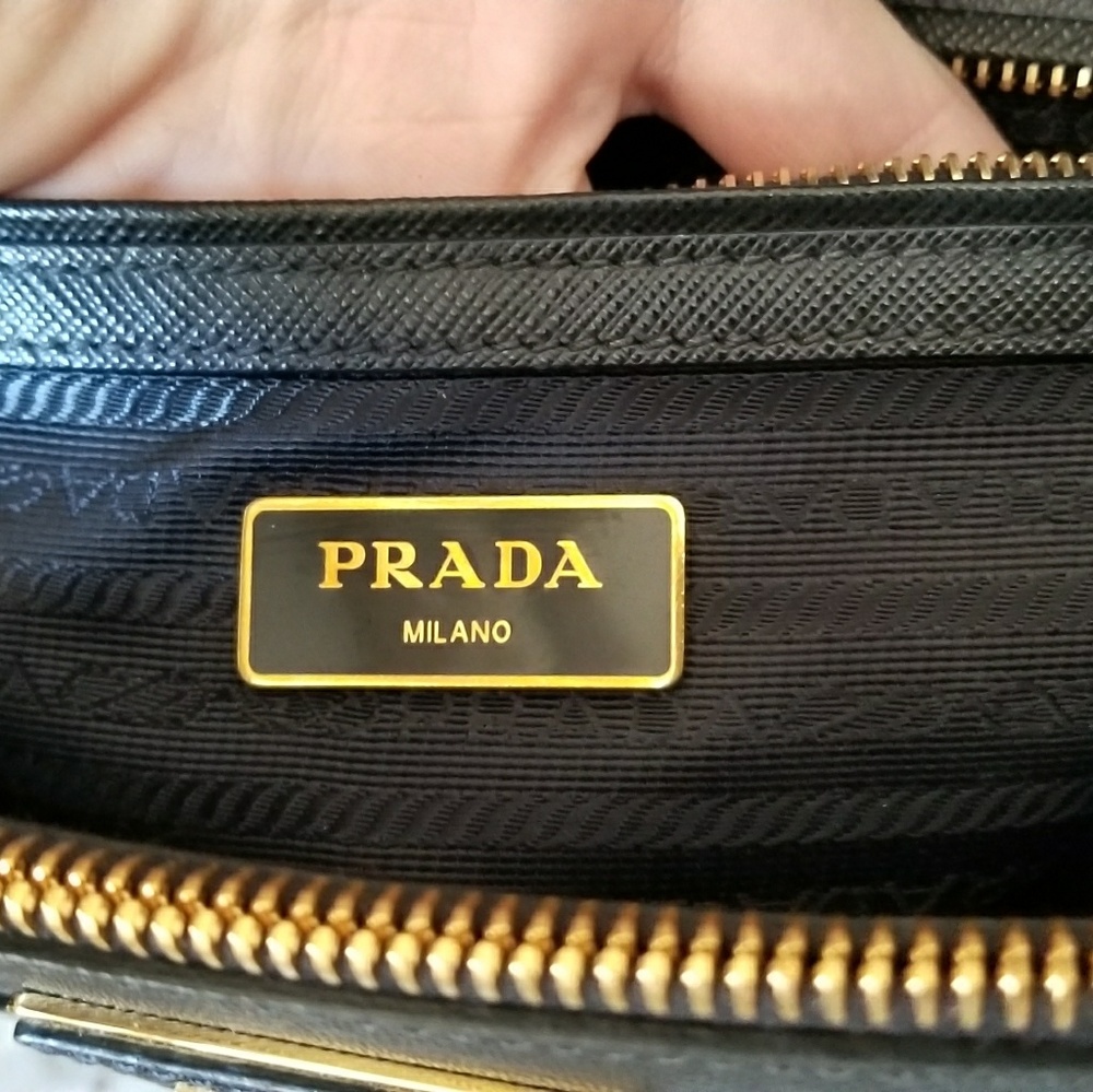 🚫SOLD🚫Prada Saffiano Lux Small Tote - Picture 3 of 6